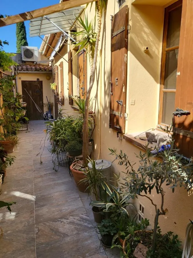 Maison de ville 50 m2 4/6 personnes La Ciotat 0*,  France